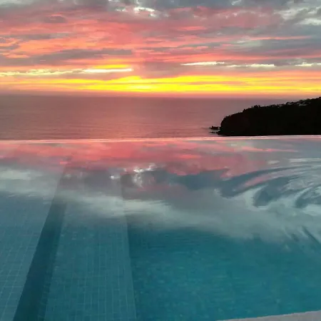 A View For You 2 - Infinity Pool Apartment Ribeira Brava