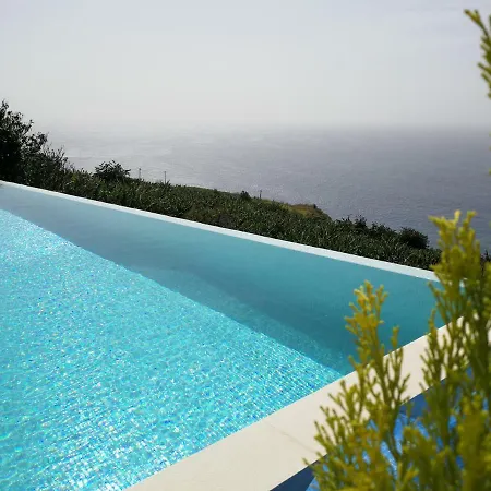 A View For You 2 - Infinity Pool Apartment Ribeira Brava